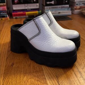 Miista Mirabella flatform mules in white